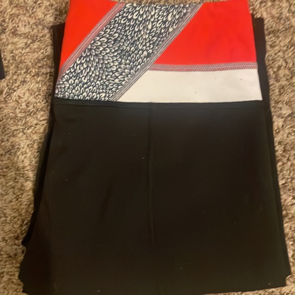 Lululemon two piece - Picture 2 of 2